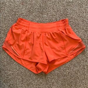 LULULEMON orange hotty hot size 6